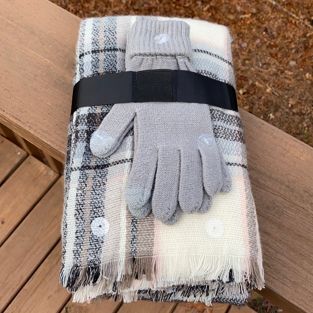 Scarf and Glove Set